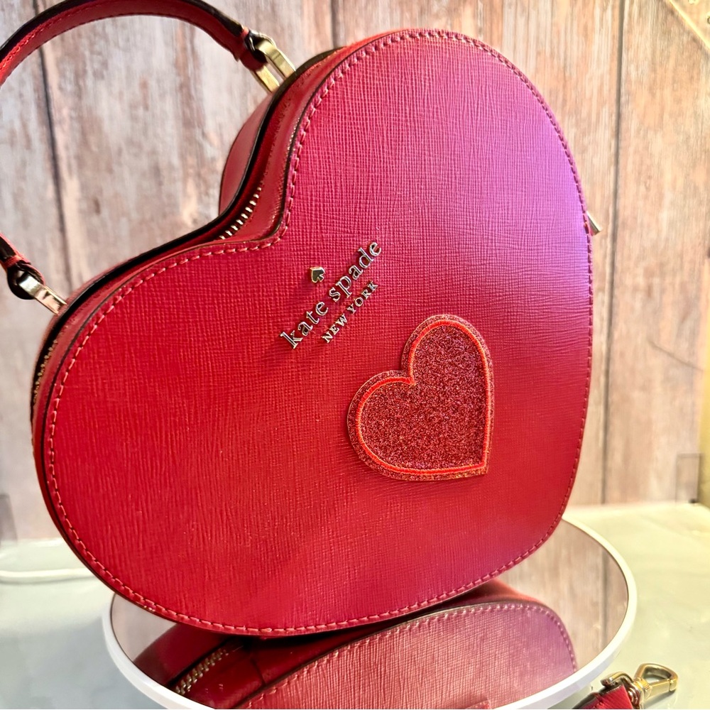 Kate Spade Love Shake Heart-Shaped Crossbody Bag Red Leather w heart Patch - GUC - Picture 9 of 15